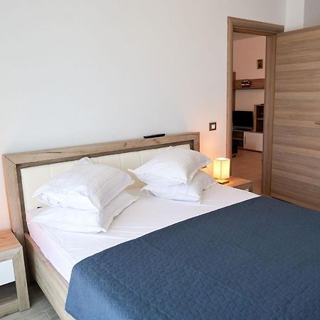 Rubic Apartment Spa N Pool Beach Resort Năvodari Kültér fotó