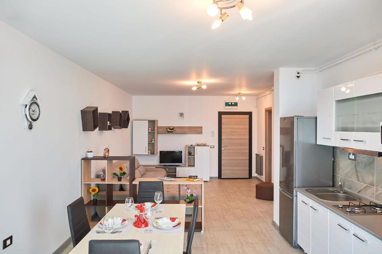 Rubic Apartment Spa N Pool Beach Resort Năvodari Kültér fotó