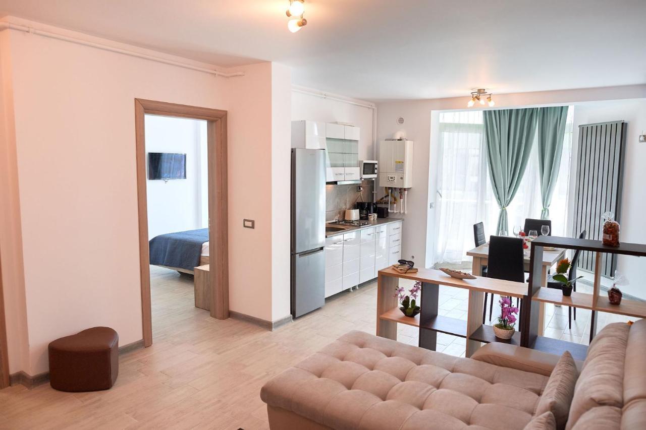 Rubic Apartment Spa N Pool Beach Resort Năvodari Kültér fotó