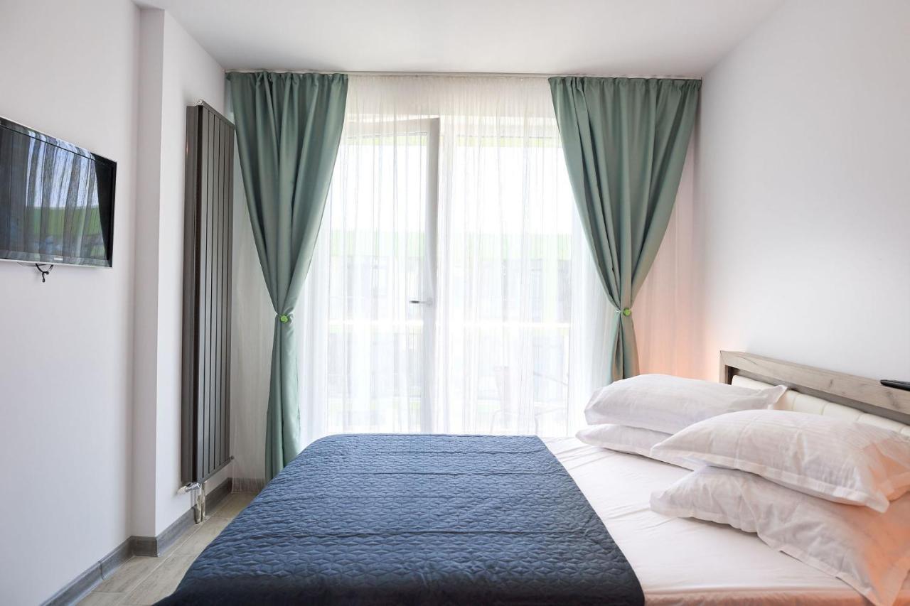 Rubic Apartment Spa N Pool Beach Resort Năvodari Kültér fotó