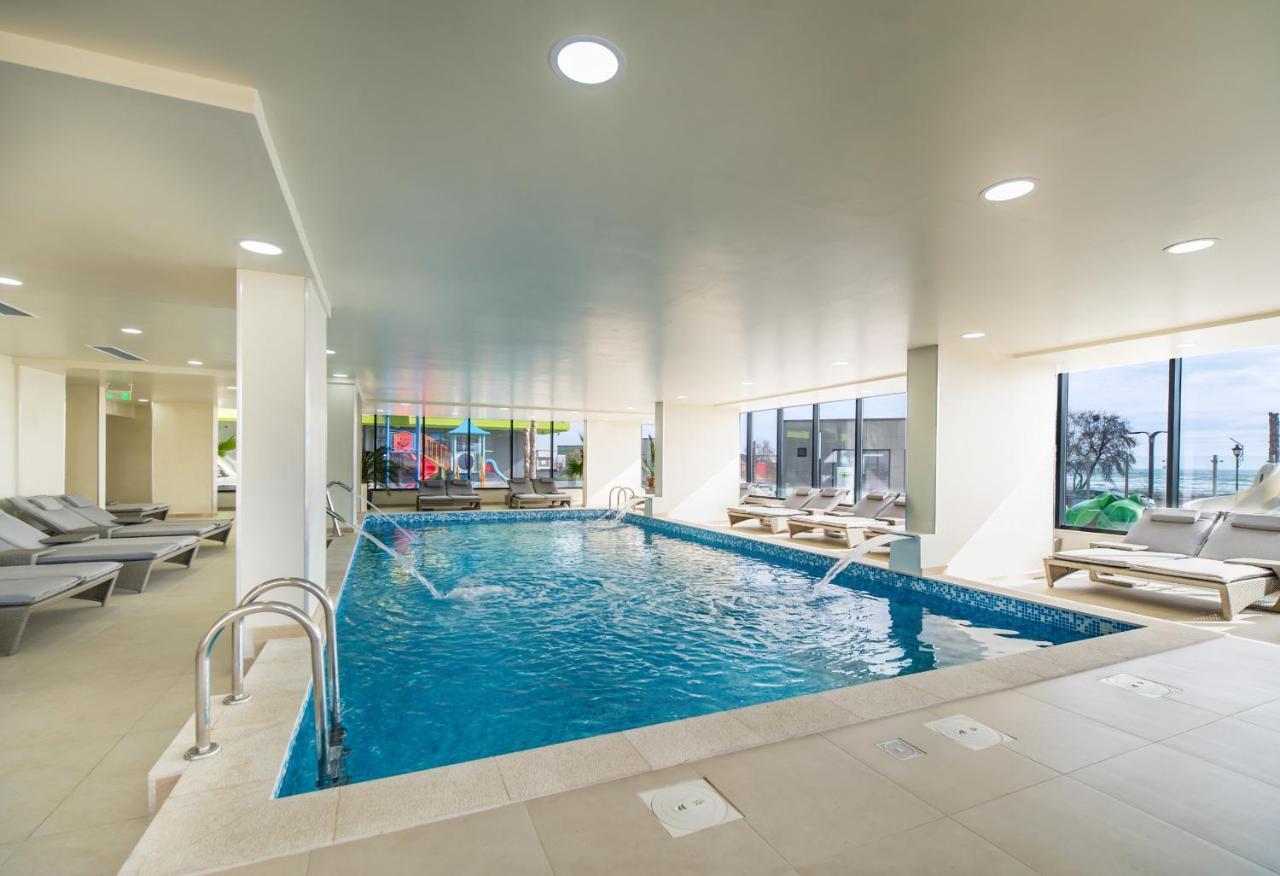 Rubic Apartment Spa N Pool Beach Resort Năvodari Kültér fotó