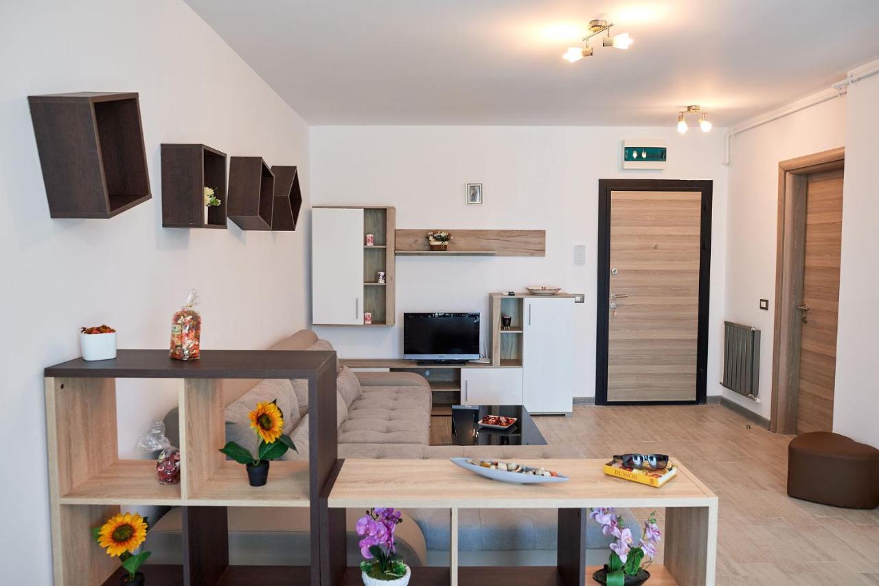 Rubic Apartment Spa N Pool Beach Resort Năvodari Kültér fotó